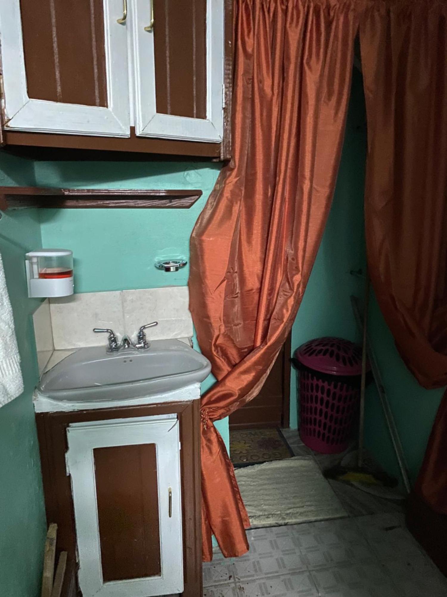 Anne'S Homestay Banse Ngoại thất bức ảnh