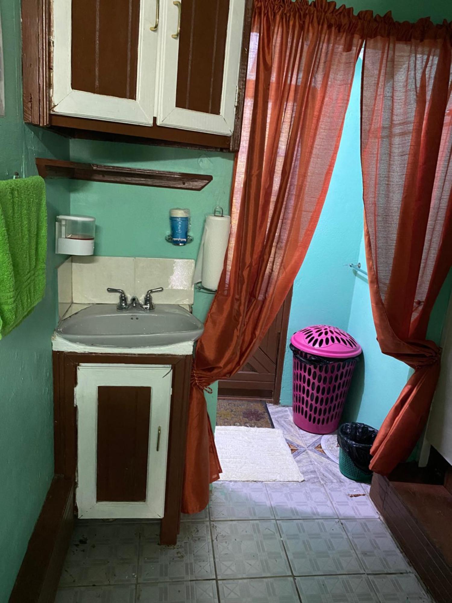 Anne'S Homestay Banse Ngoại thất bức ảnh